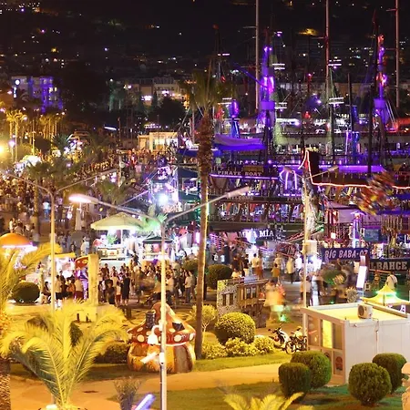 Apartament Earthquake S-a-f-e! 24h Open! All Included And Beautiful Private Only 100 Meters To Cleopatra Beach 14 With Umbrellas, Own Fast And Stable Wifi, Barbecue, Balcony, Smart Tv, Table Games, Rent A Car, Travel Agency, Real Estate, No Additional Alanya